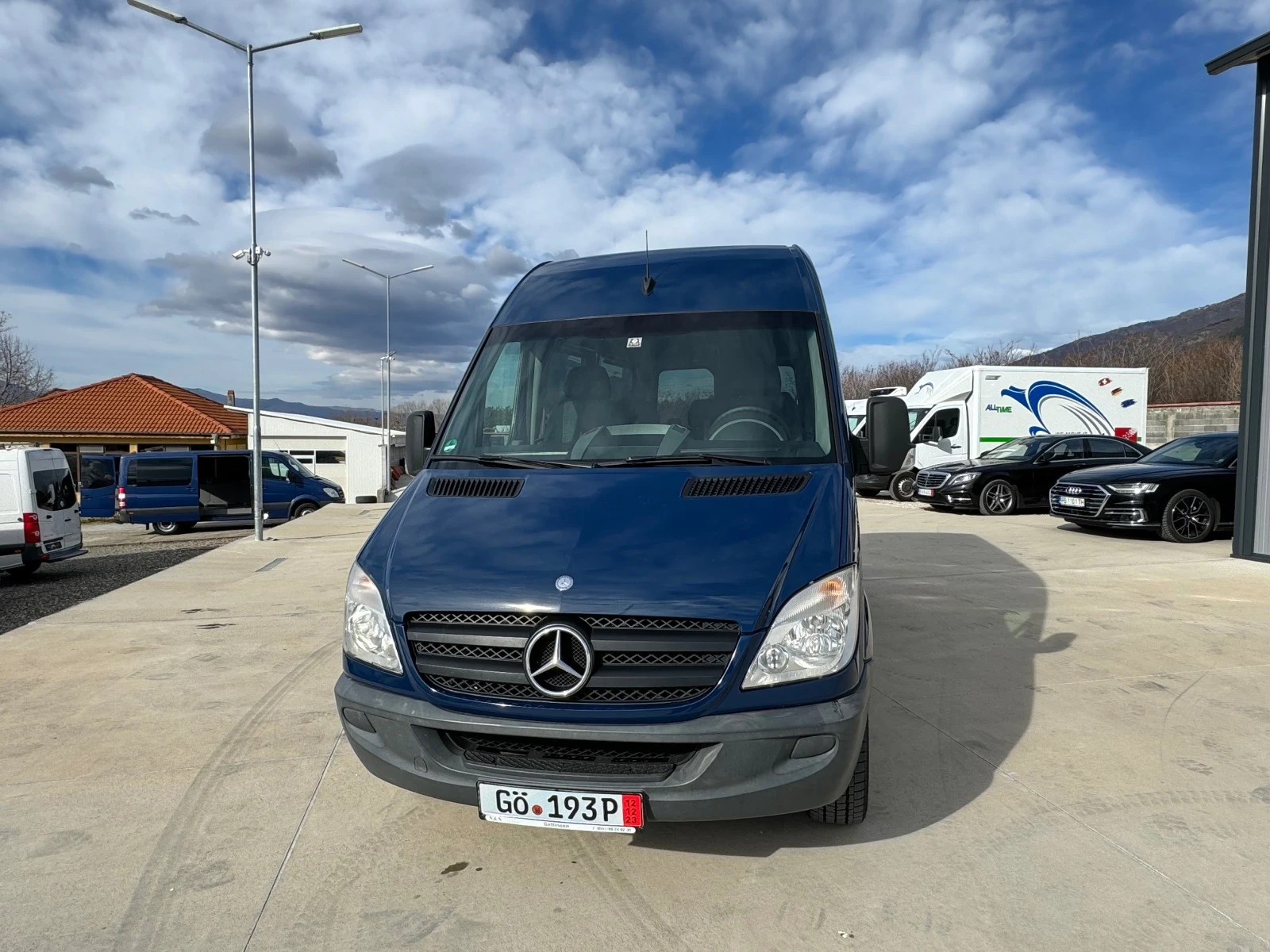 Mercedes-Benz Sprinter 316 9м.Немски!КАТО НОВ!ТОП!ТОП!ТОП!НАВИ!КЛИМАТР! - изображение 2