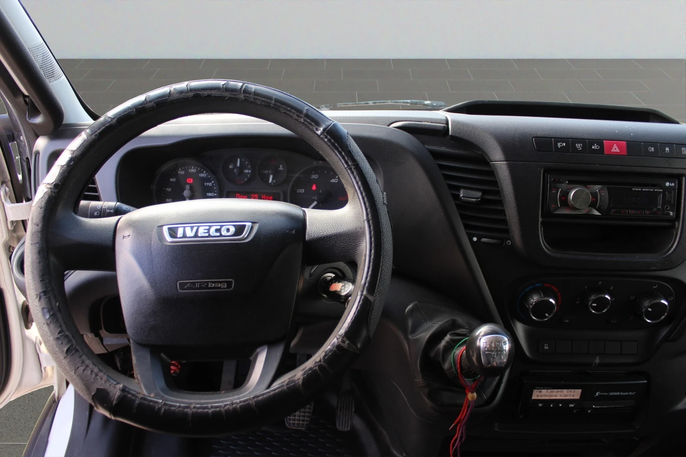 Iveco Daily 70 C 15 / КЛИЕНТСКИ АВТОМОБИЛ - изображение 5