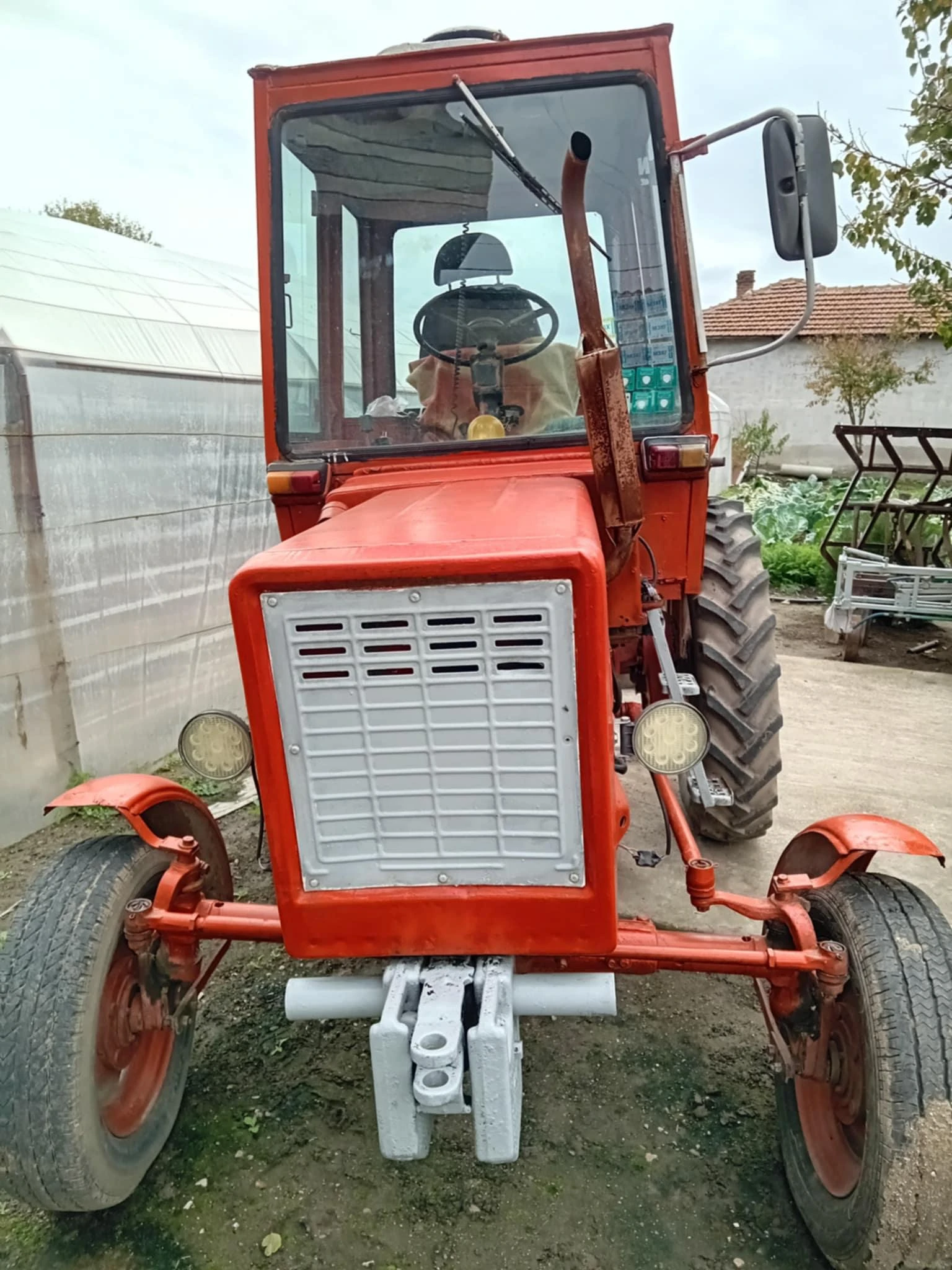 Трактор Владимировец T-25, снимка 1