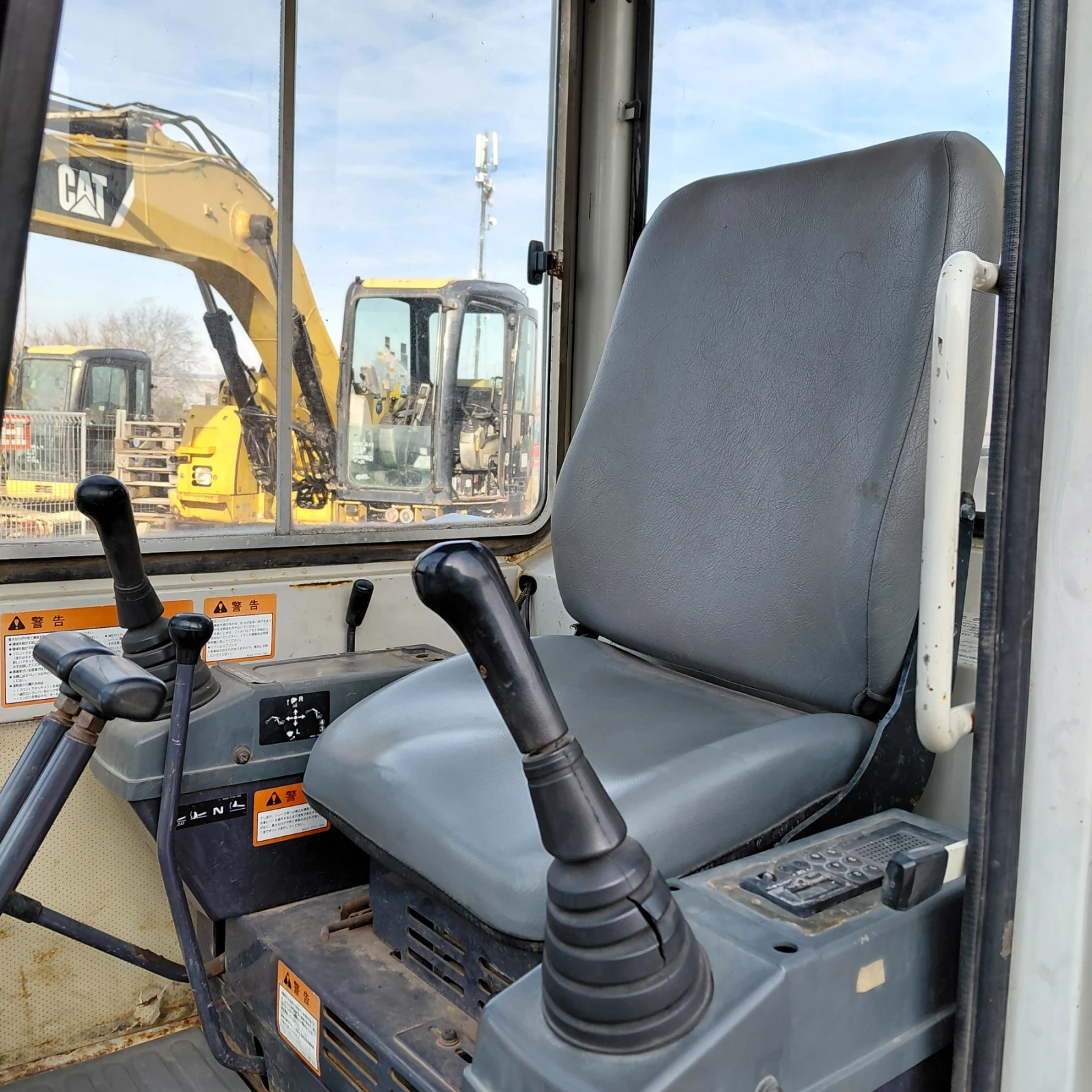 ����� Cat Mitsubishi MM30B * ��� ��������� *  | Mobile.bg � ����������� 9