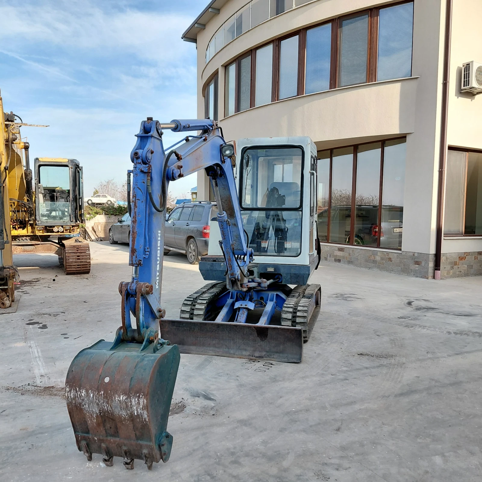 ����� Cat Mitsubishi MM30B * ��� ��������� *  | Mobile.bg � ����������� 8