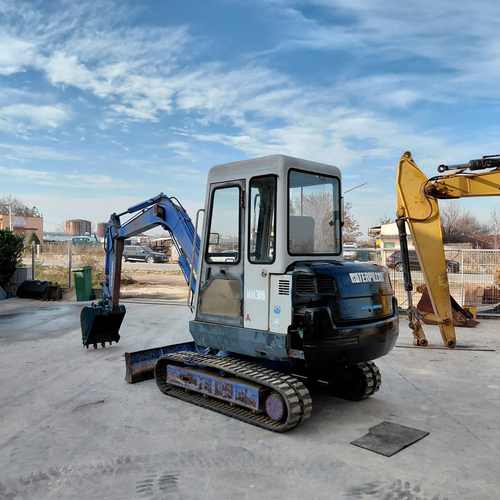 ����� Cat Mitsubishi MM30B * ��� ��������� *  | Mobile.bg � ����������� 5