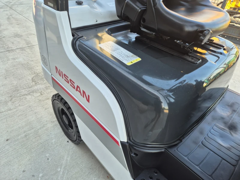 Мотокар Nissan 1.8 тона / ГАЗ+ БЕНЗИН / АВТОМАТ / КАТО НОВ !, снимка 12 - Индустриална техника - 50805748