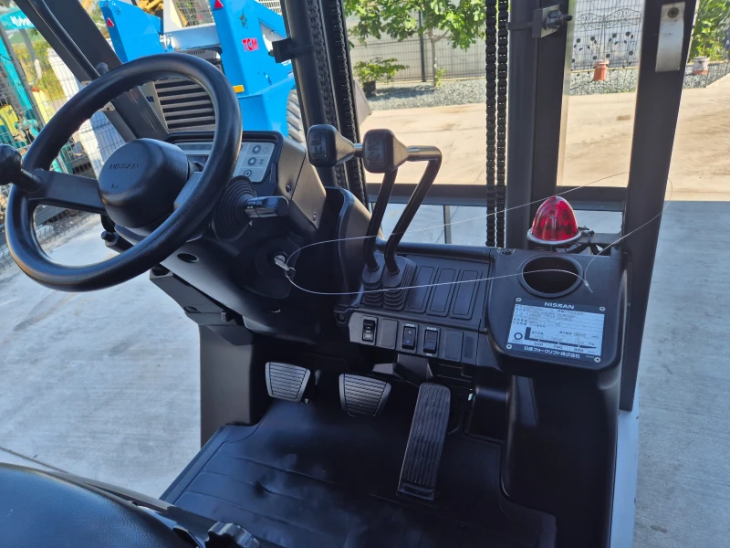 Мотокар Nissan 1.8 тона / ГАЗ+ БЕНЗИН / АВТОМАТ / КАТО НОВ !, снимка 11 - Индустриална техника - 50805748