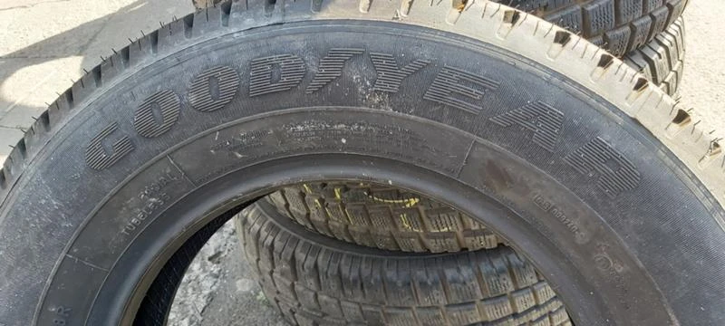 Гуми Летни 205/75R16, снимка 4 - Гуми и джанти - 32916668