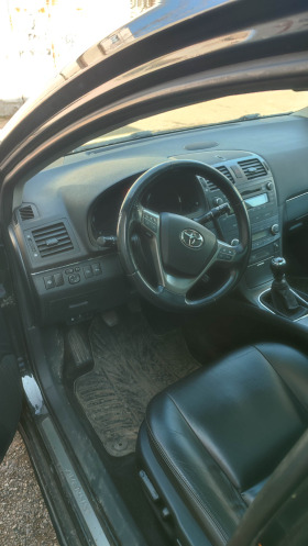Toyota Avensis Комби, снимка 4