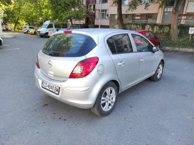 Opel Corsa 1.2 Газ * клима* , снимка 5 - Автомобили и джипове - 47249579