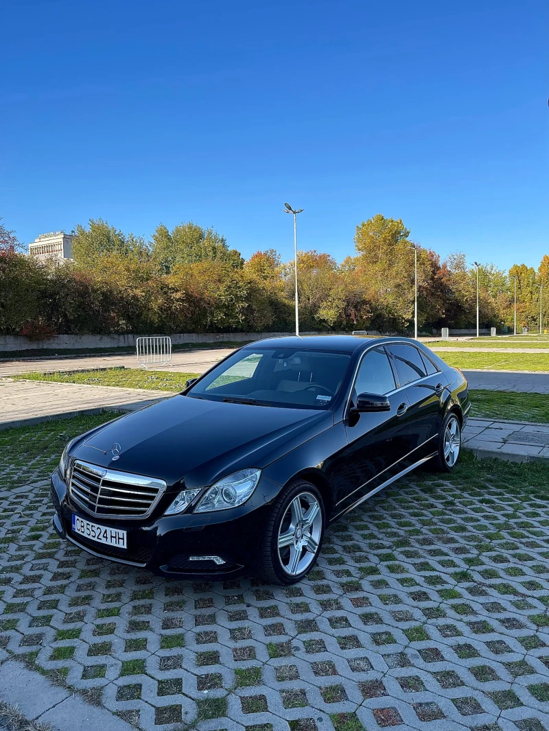 Mercedes-Benz E 500 4MATIC, снимка 1 - Автомобили и джипове - 47736362