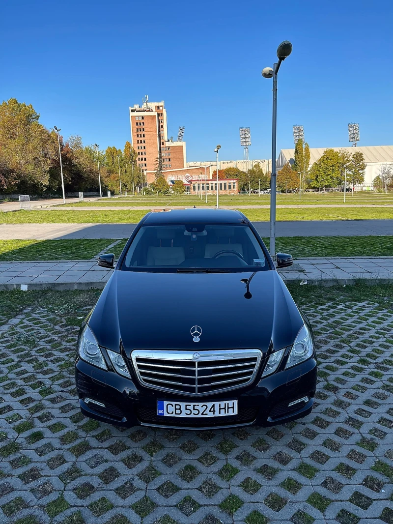 Mercedes-Benz E 500 4MATIC, снимка 5 - Автомобили и джипове - 47736362