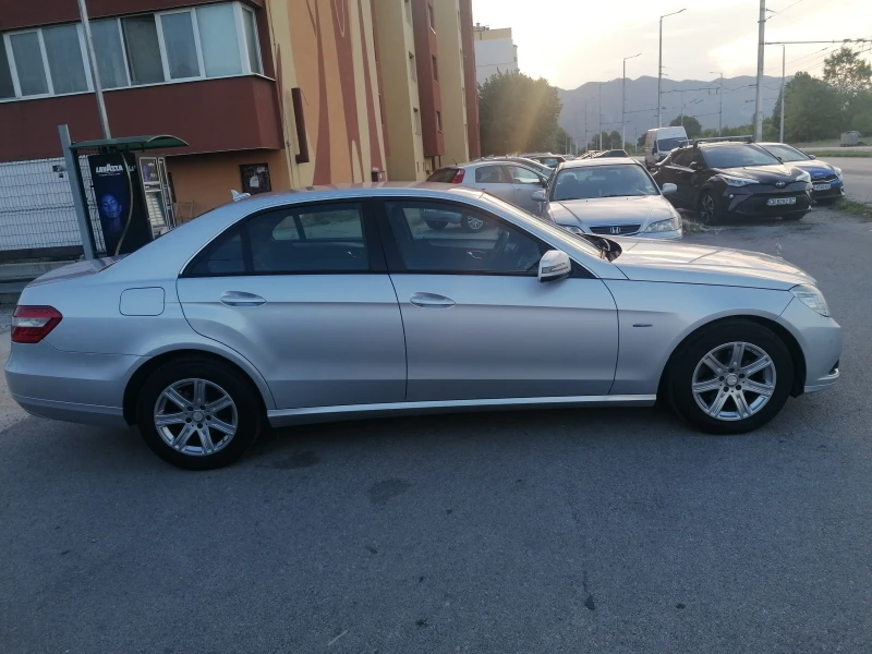 Mercedes-Benz E 200 CDI SEDAN , снимка 3 - Автомобили и джипове - 51597520