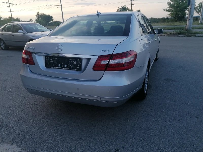 Mercedes-Benz E 200 CDI SEDAN , снимка 4 - Автомобили и джипове - 51597520