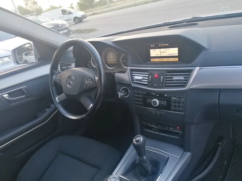 Mercedes-Benz E 200 CDI SEDAN , снимка 12 - Автомобили и джипове - 51597520
