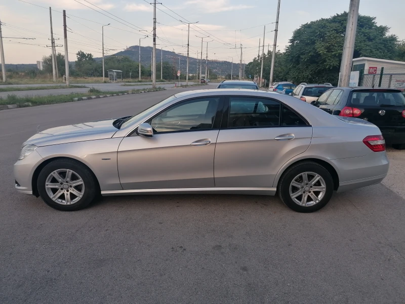 Mercedes-Benz E 200 CDI SEDAN , снимка 6 - Автомобили и джипове - 51597520