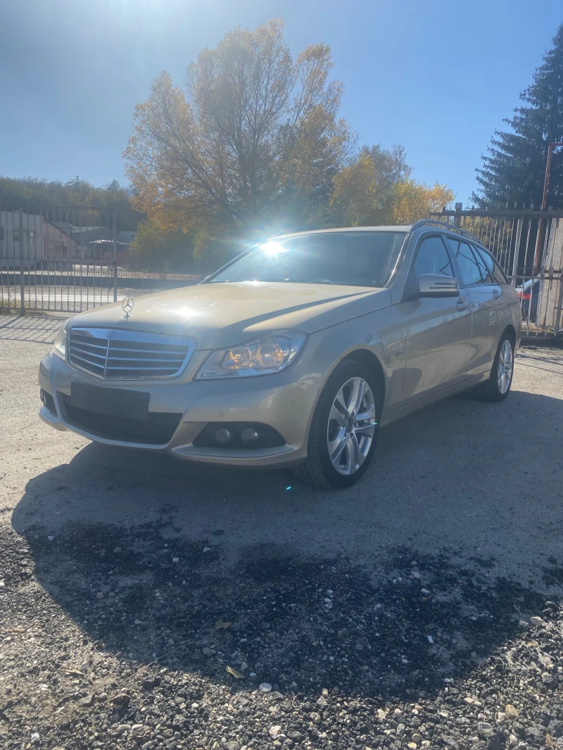 Mercedes-Benz C 180 C180 CGI Exclusive, снимка 3 - Автомобили и джипове - 52324903