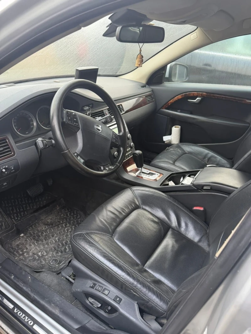 Volvo V70 2.4d5 awd, снимка 2 - Автомобили и джипове - 52707477