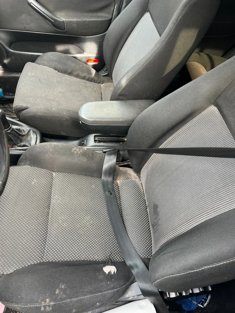 VW Golf, снимка 7 - Автомобили и джипове - 53537211