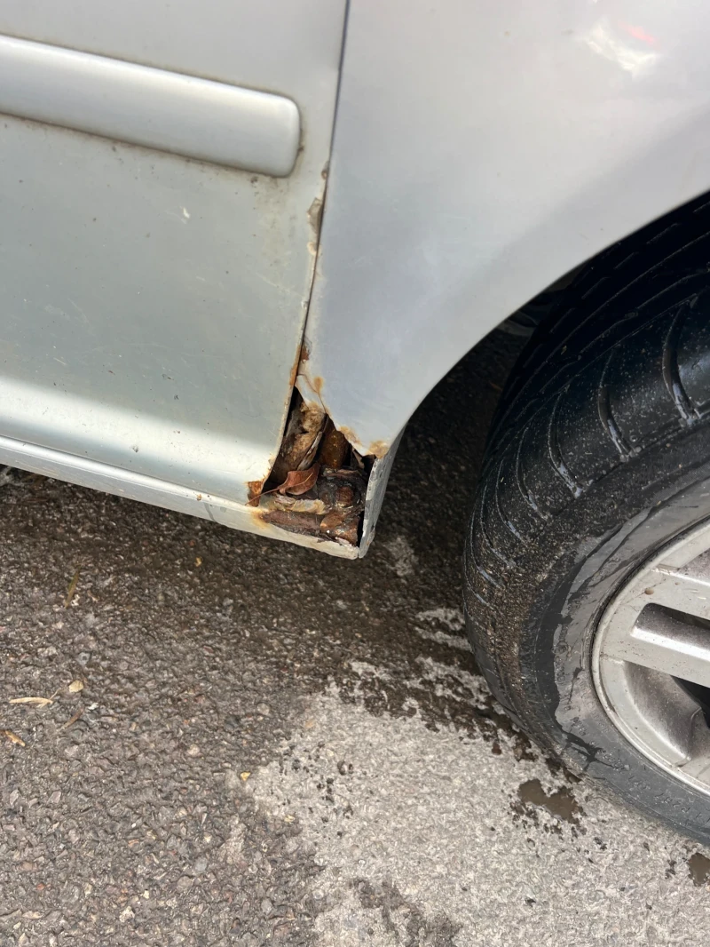 VW Golf, снимка 4 - Автомобили и джипове - 53537211