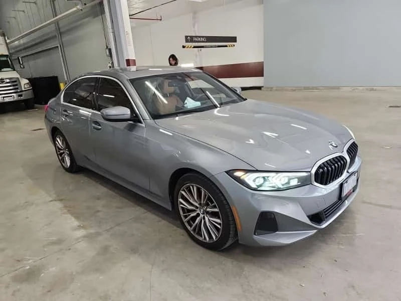 BMW 330 * 330i xDrive * CARFAX * 