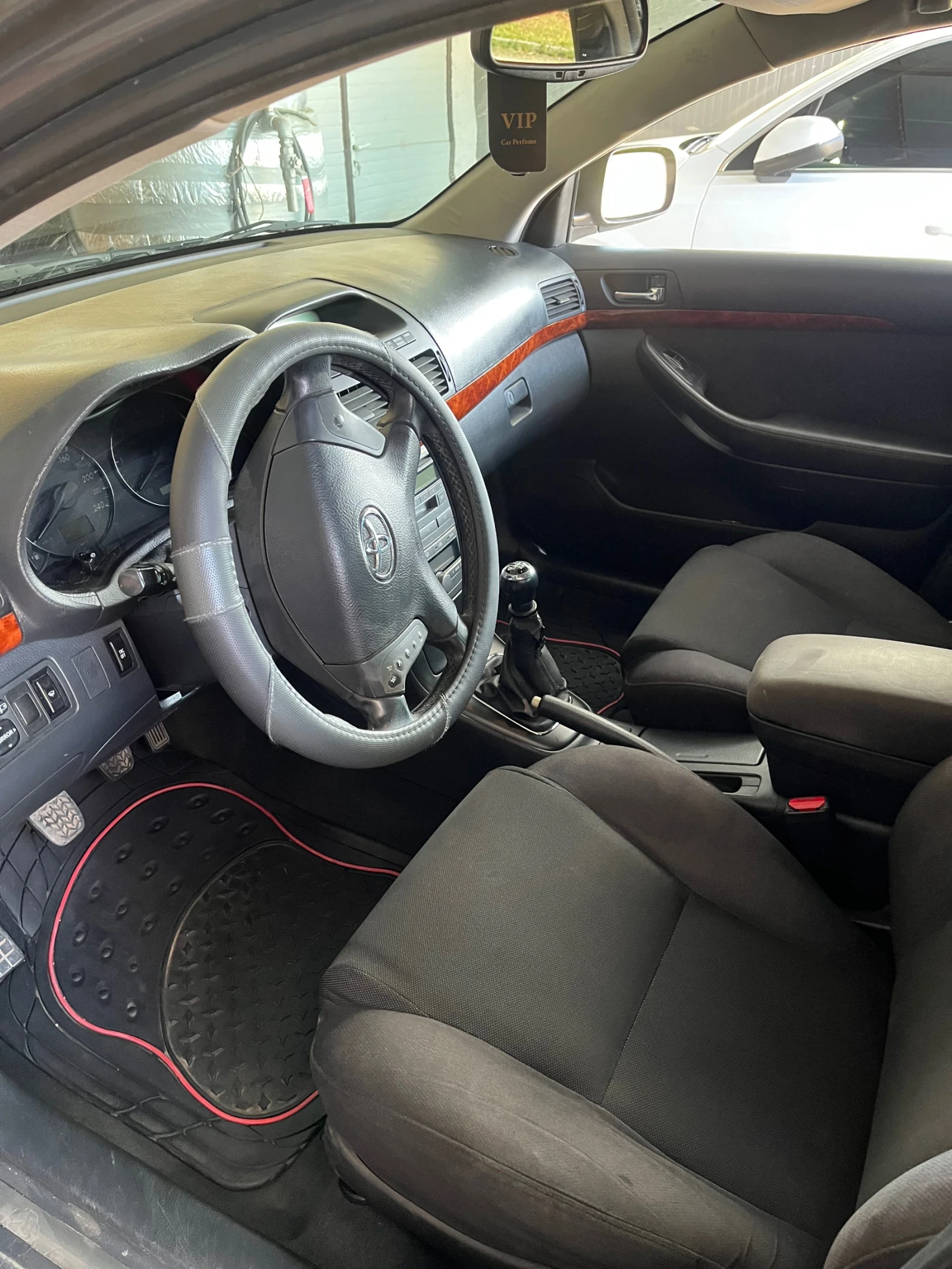 Toyota Avensis 2.2 D4D D-CAT - изображение 7