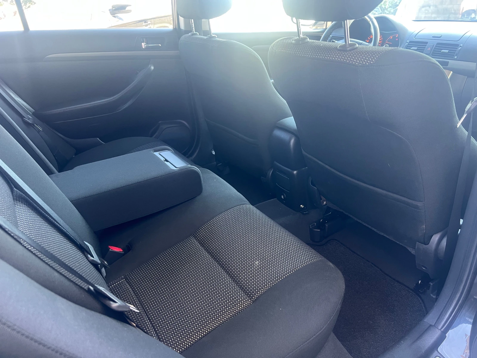 Toyota Avensis FACELIFT 2.0D4D-150 | Mobile.bg — изображение 13