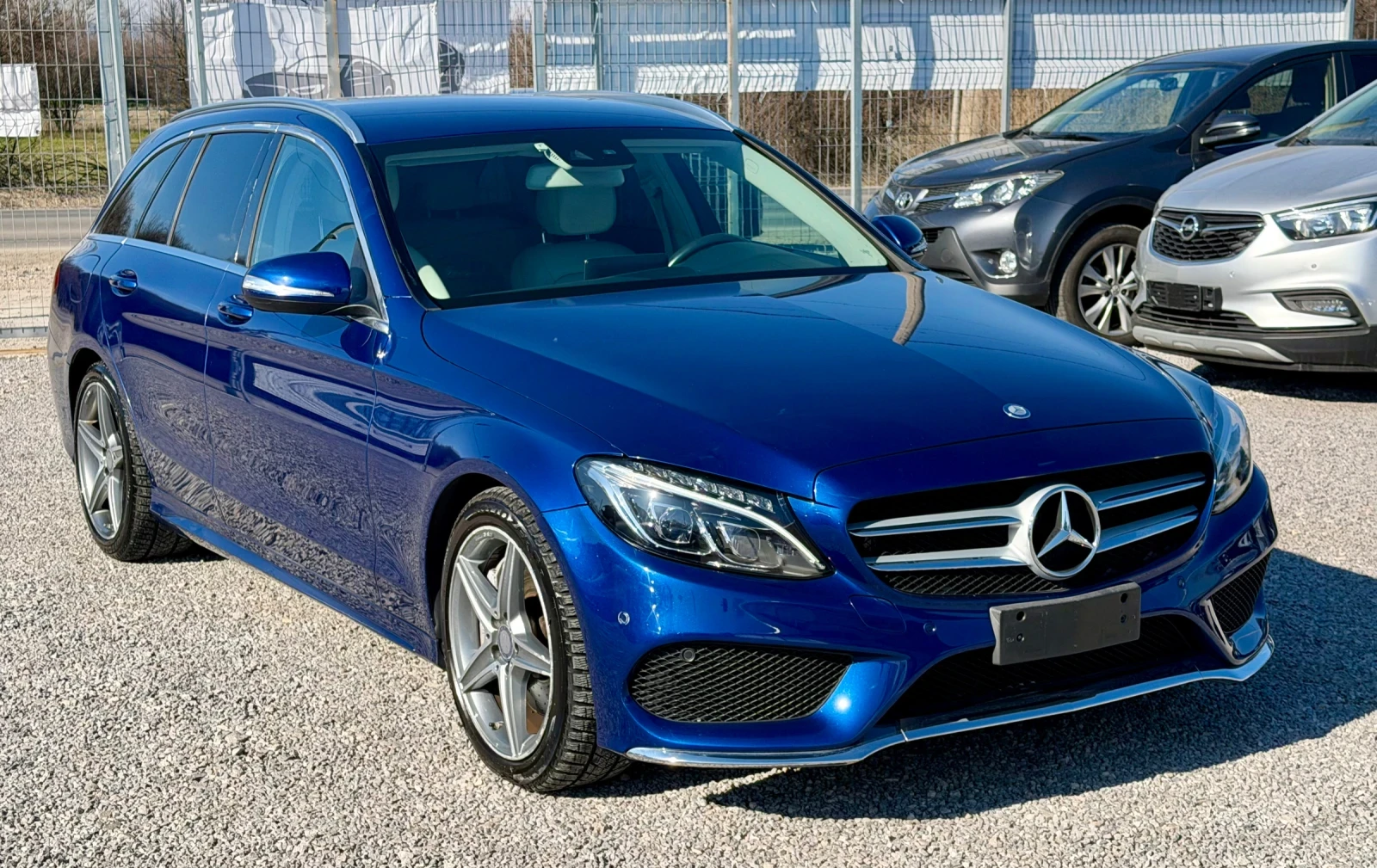 Mercedes-Benz C 250 AMG Line/FULL/ ОБСЛУЖЕН!!!! - изображение 3