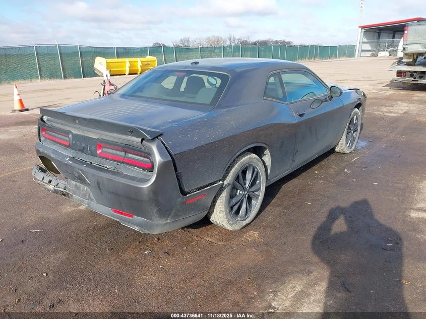 Dodge Challenger 3.6l Sxt Awd, снимка 4 - Автомобили и джипове - 53906732