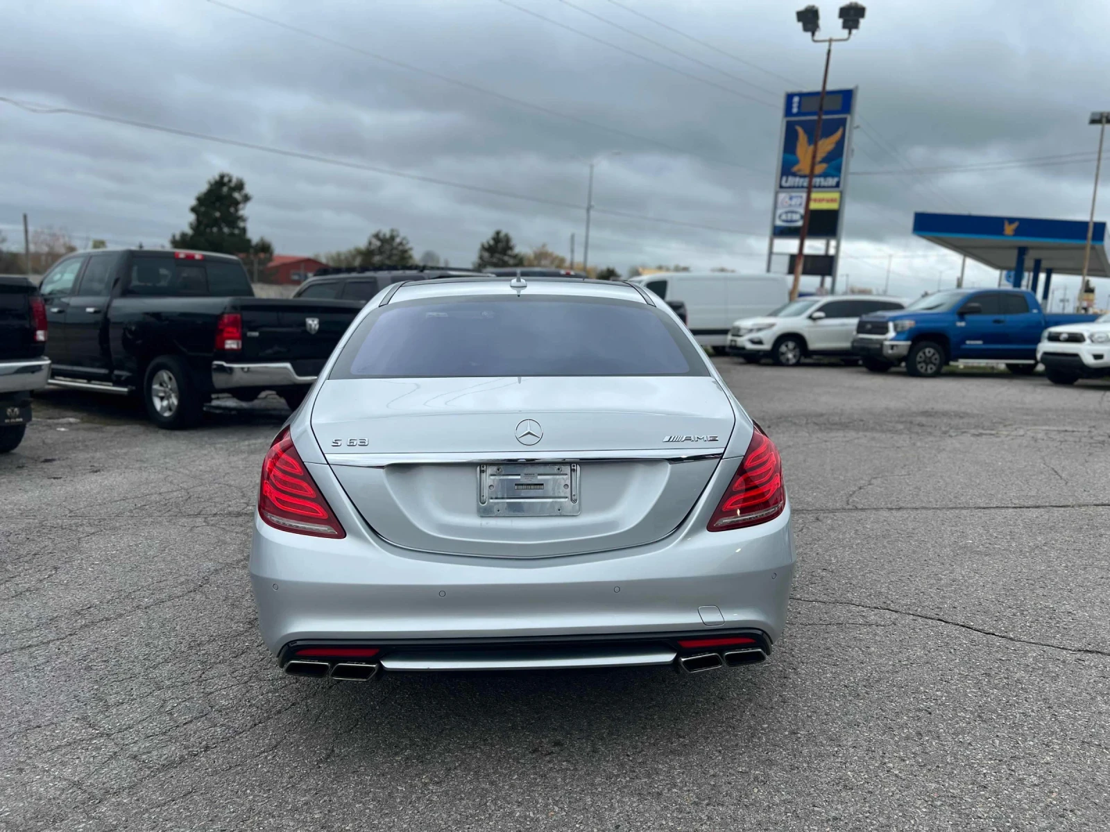 Mercedes-Benz S 63 AMG FULL* УНИКАТ* CARFAX, снимка 4 - Автомобили и джипове - 54883392