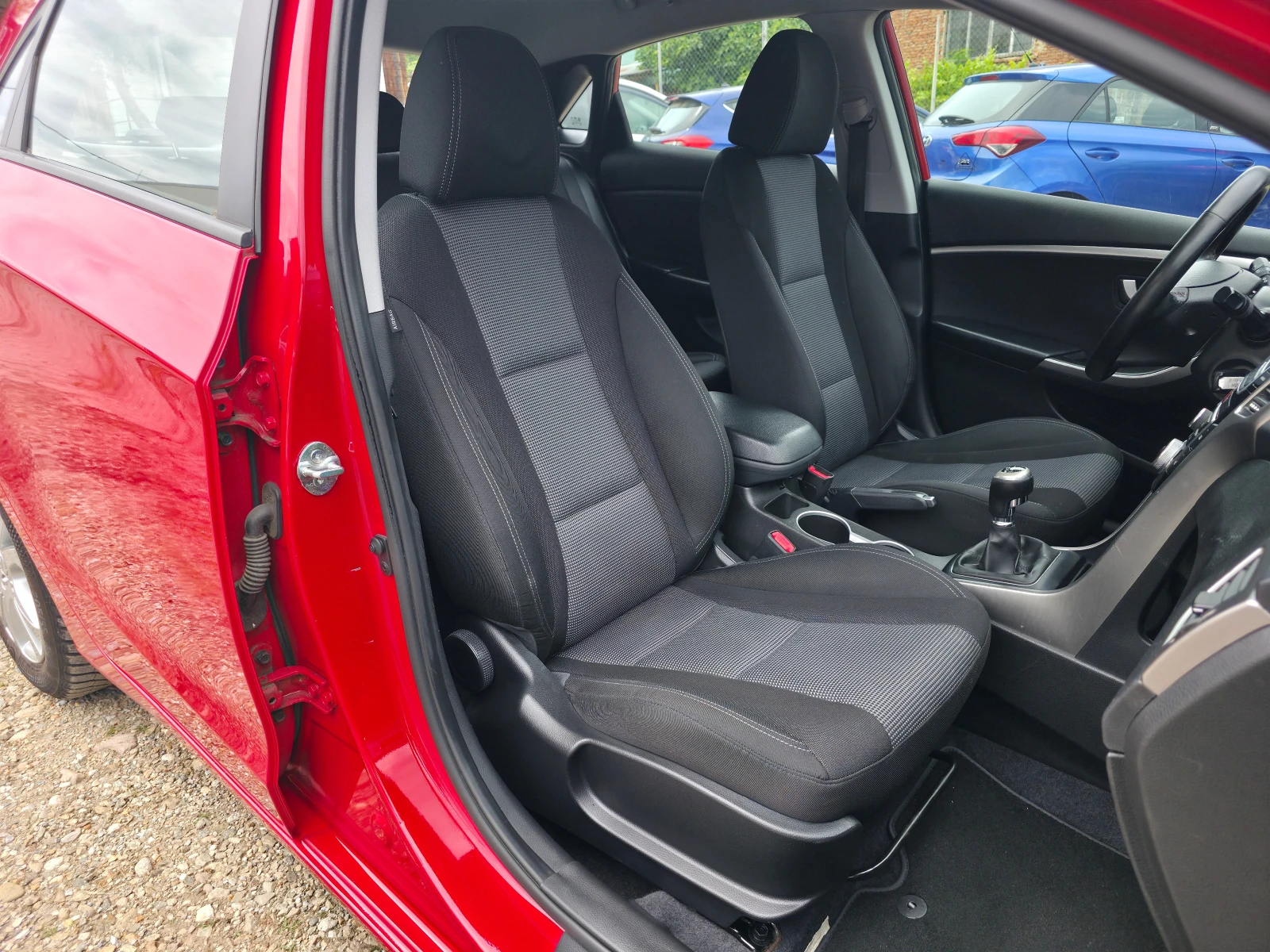 Hyundai I30 1.4i 16v, снимка 11 - Автомобили и джипове - 54885341