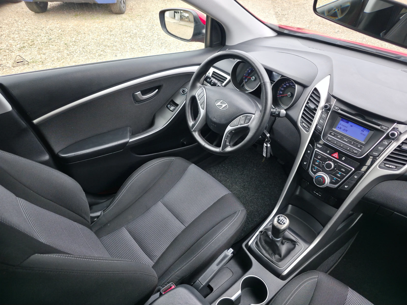 Hyundai I30 1.4i 16v, снимка 13 - Автомобили и джипове - 54885341