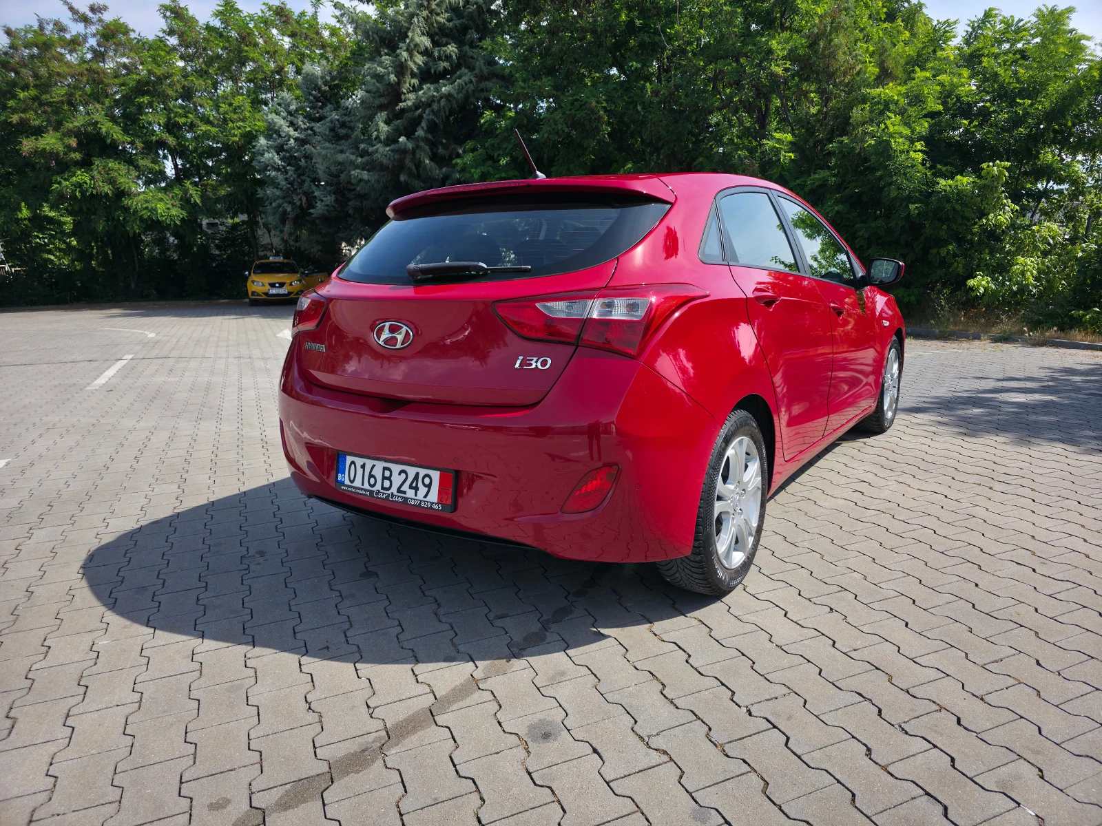 Hyundai I30 1.4i 16v, снимка 6 - Автомобили и джипове - 54885341