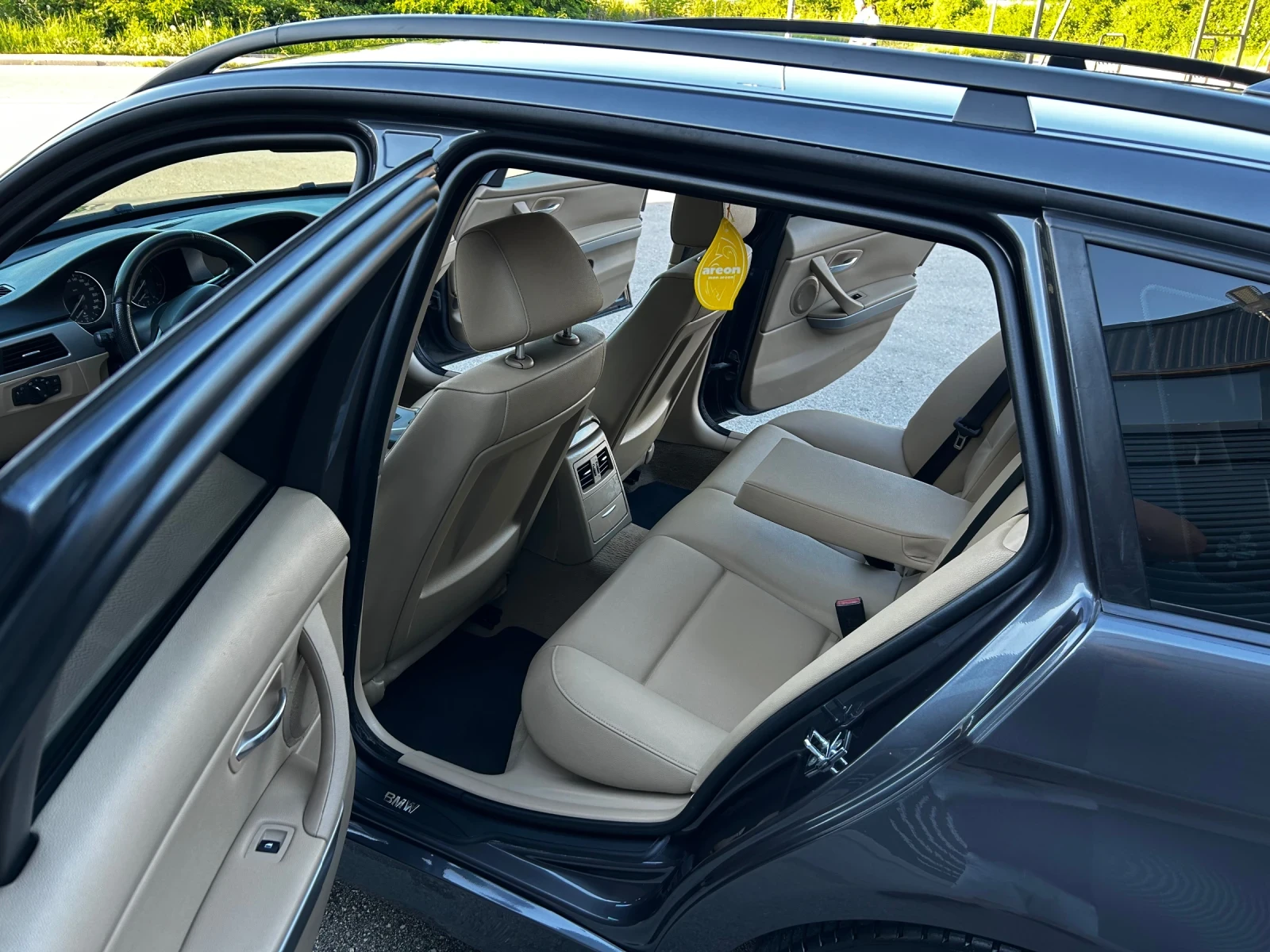 BMW 320, снимка 11 - Автомобили и джипове - 55011254