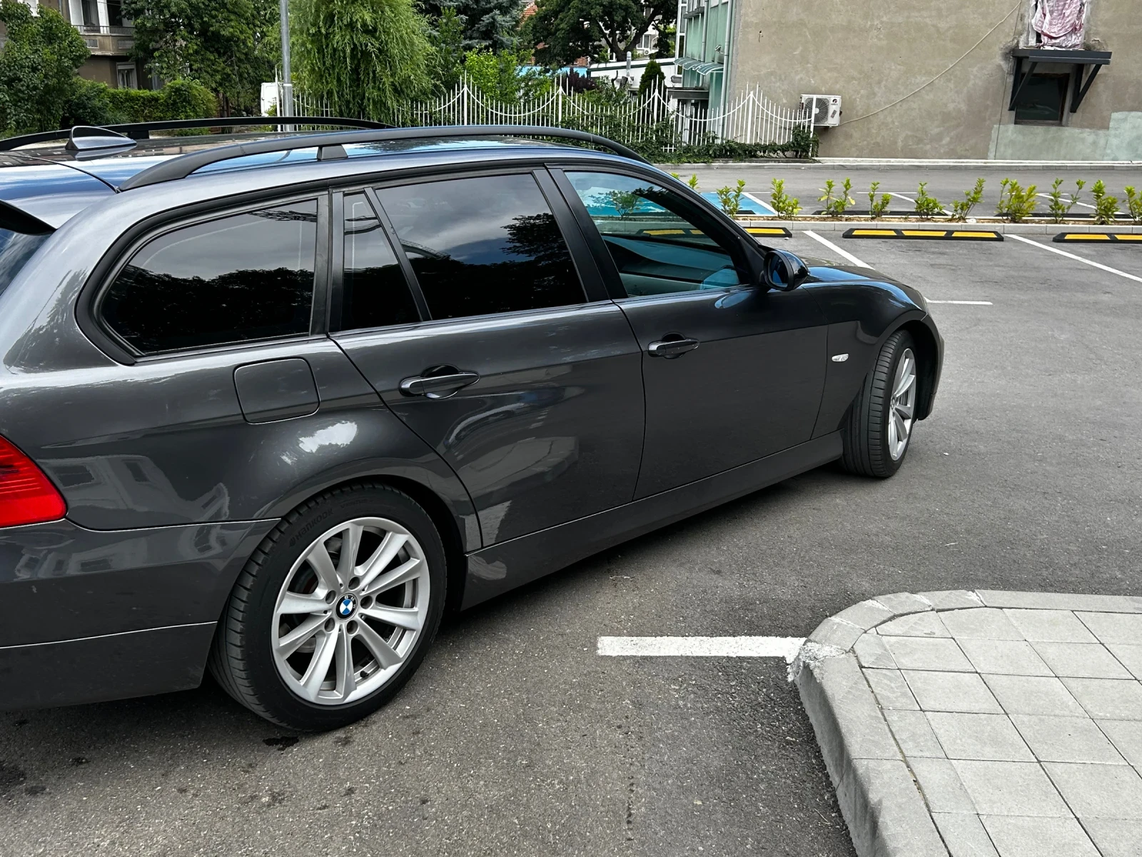 BMW 320, снимка 5 - Автомобили и джипове - 55011254