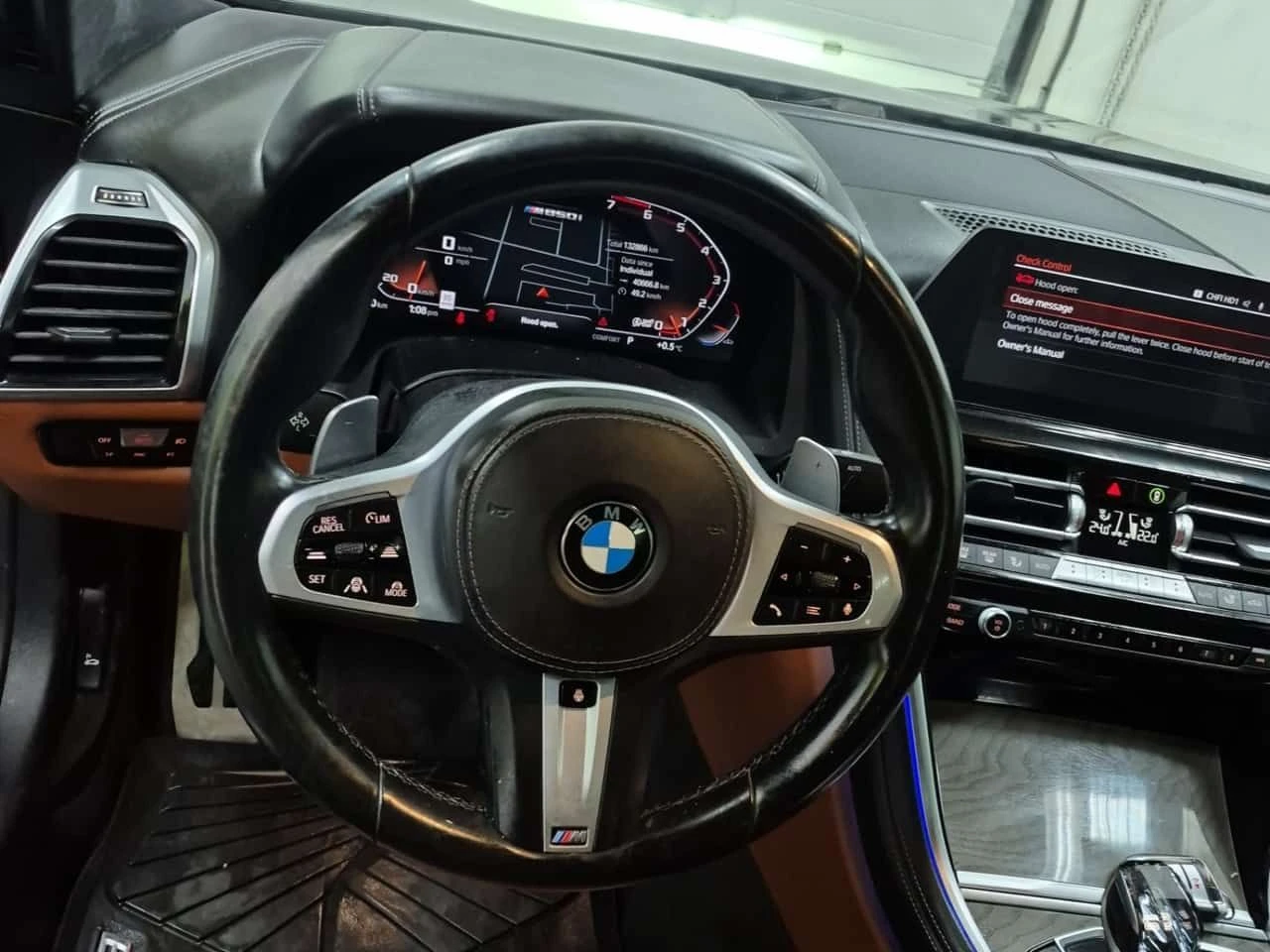 BMW 850 M850i xDrive/ДИСТРОНИК/360 КАМЕРИ, снимка 8 - Автомобили и джипове - 55023329