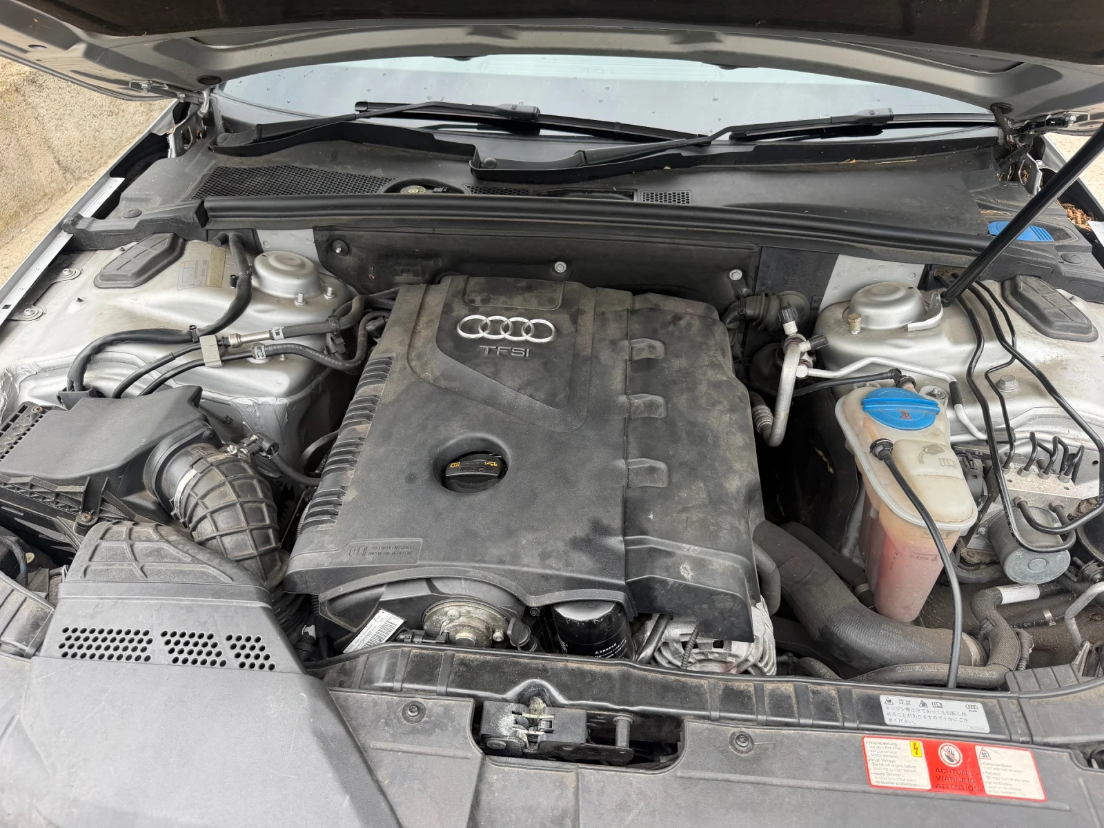 Audi A4 1.8Тфси автомат, снимка 5 - Автомобили и джипове - 55409490