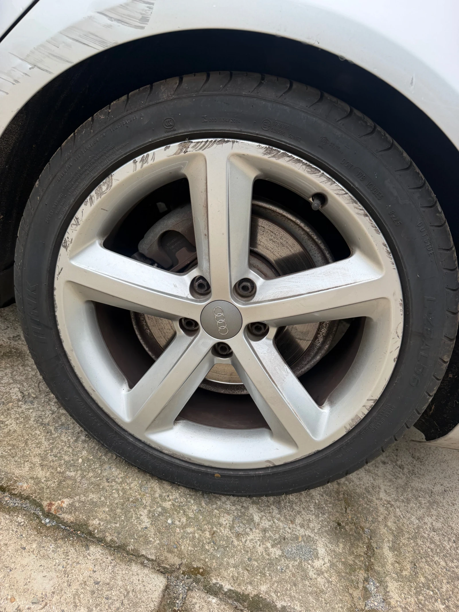 Audi A4 1.8Тфси автомат, снимка 15 - Автомобили и джипове - 55409490
