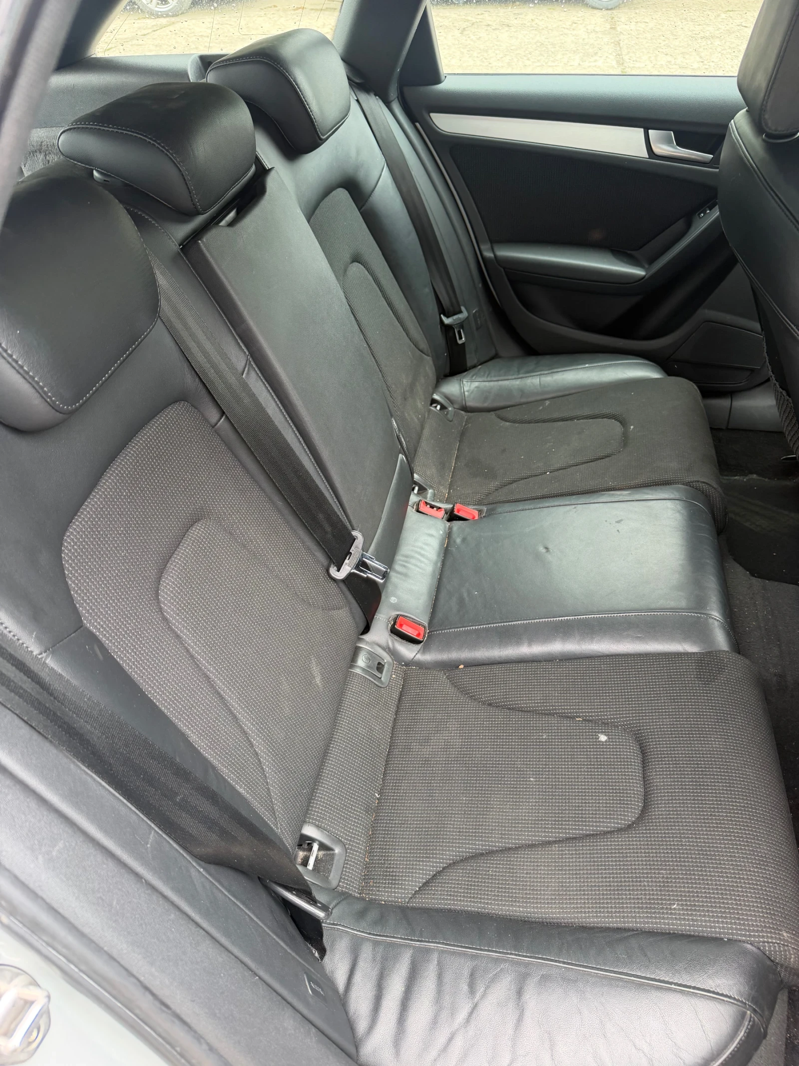 Audi A4 1.8Тфси автомат, снимка 11 - Автомобили и джипове - 55409490