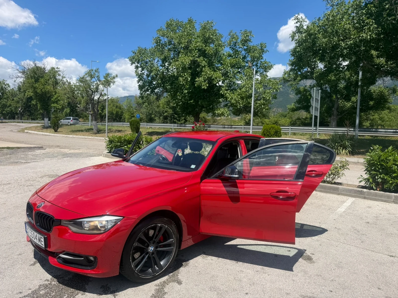 BMW 320, снимка 2 - Автомобили и джипове - 55622820