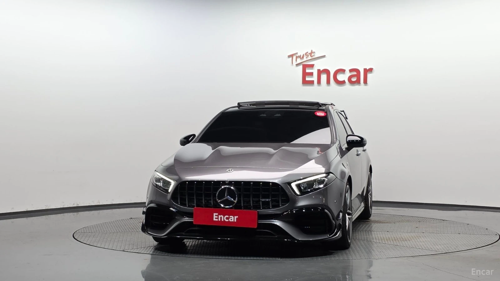 Mercedes-Benz A45 AMG AMG* 4MATIC* AMBIENT* HEADUP* ПОДГРЕВ* КАМЕРА* , снимка 2 - Автомобили и джипове - 55644818