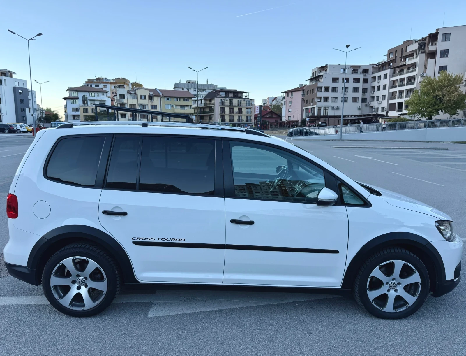 VW Touran CROSS* 2.0TDi* 6 �������� | Mobile.bg � ����������� 5
