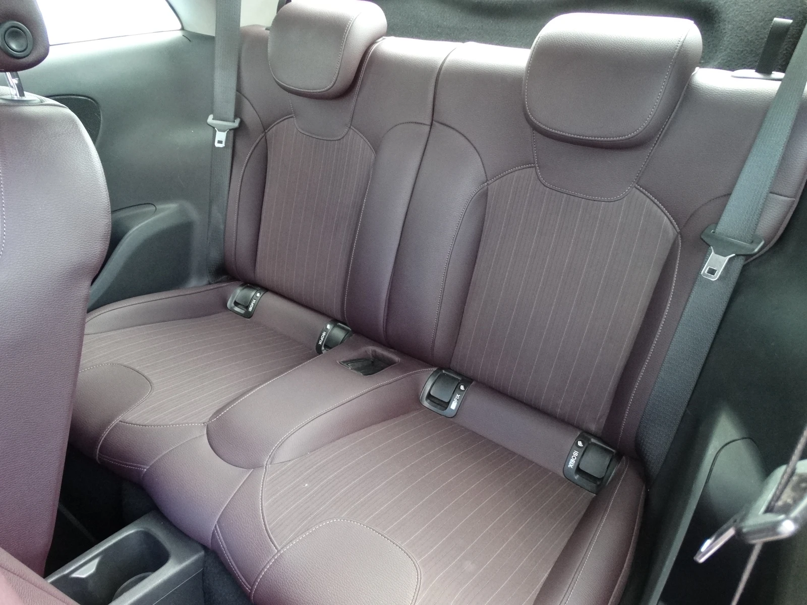 Opel Adam Opel Adam 1.4, Стъклен таван, Кожен салон, 100кс., снимка 10 - Автомобили и джипове - 55689098