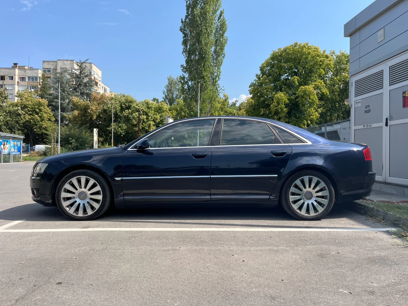 Audi A8, снимка 8 - Автомобили и джипове - 55777416