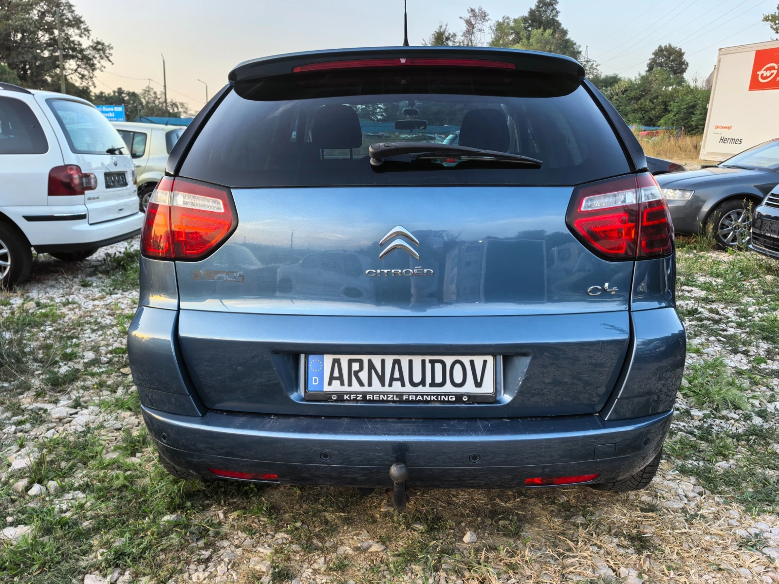Citroen C4 Picasso 1.6hdi ПЕРФЕКТНО СЪСТОЯНИЕ , снимка 6 - Автомобили и джипове - 55930750