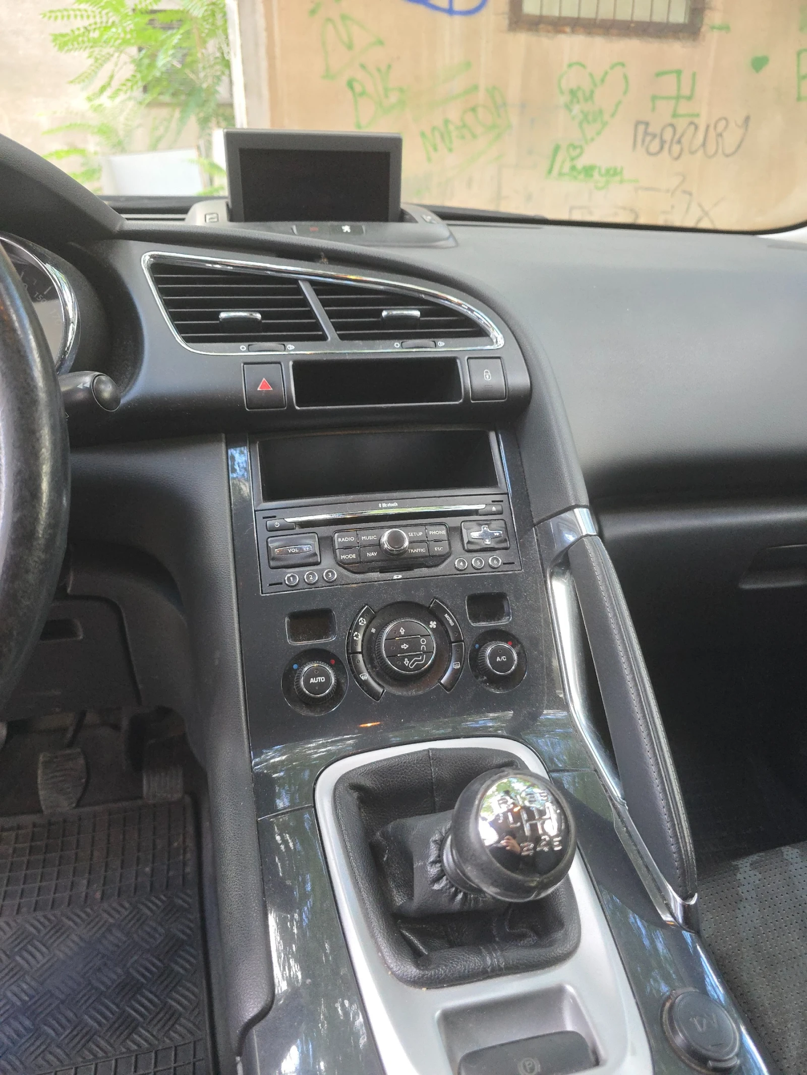 Peugeot 3008, снимка 9 - Автомобили и джипове - 56183988