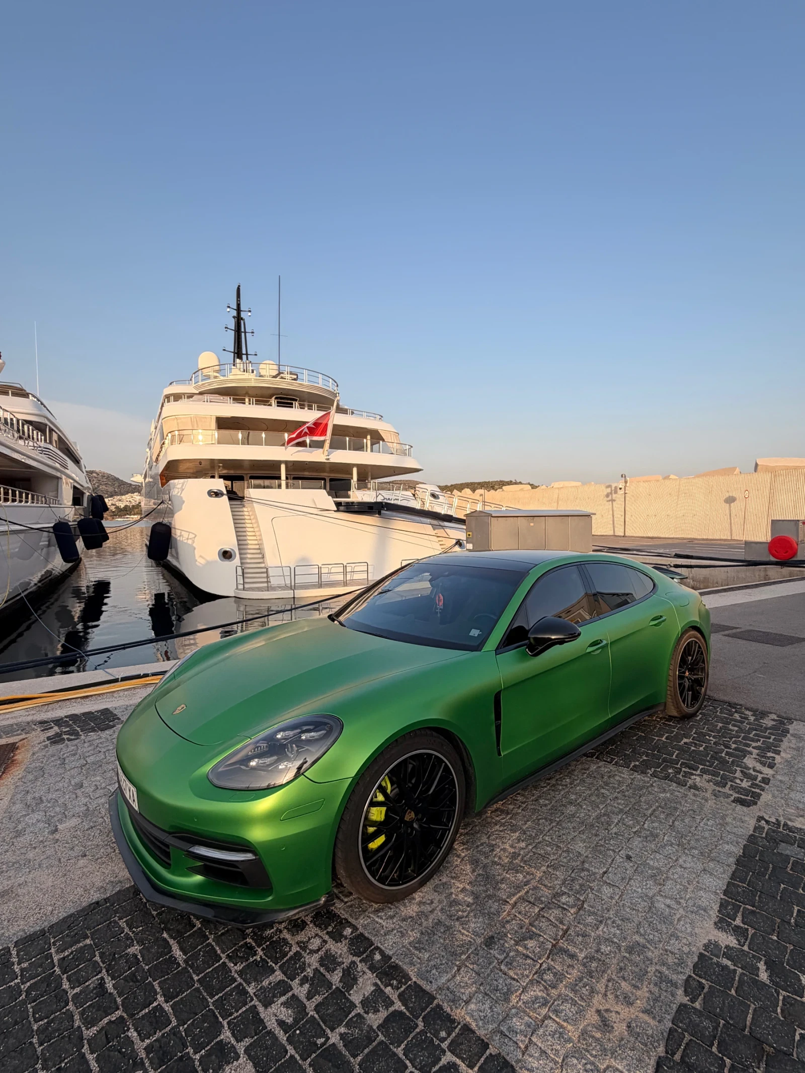 Porsche Panamera 4 E-hybrid 