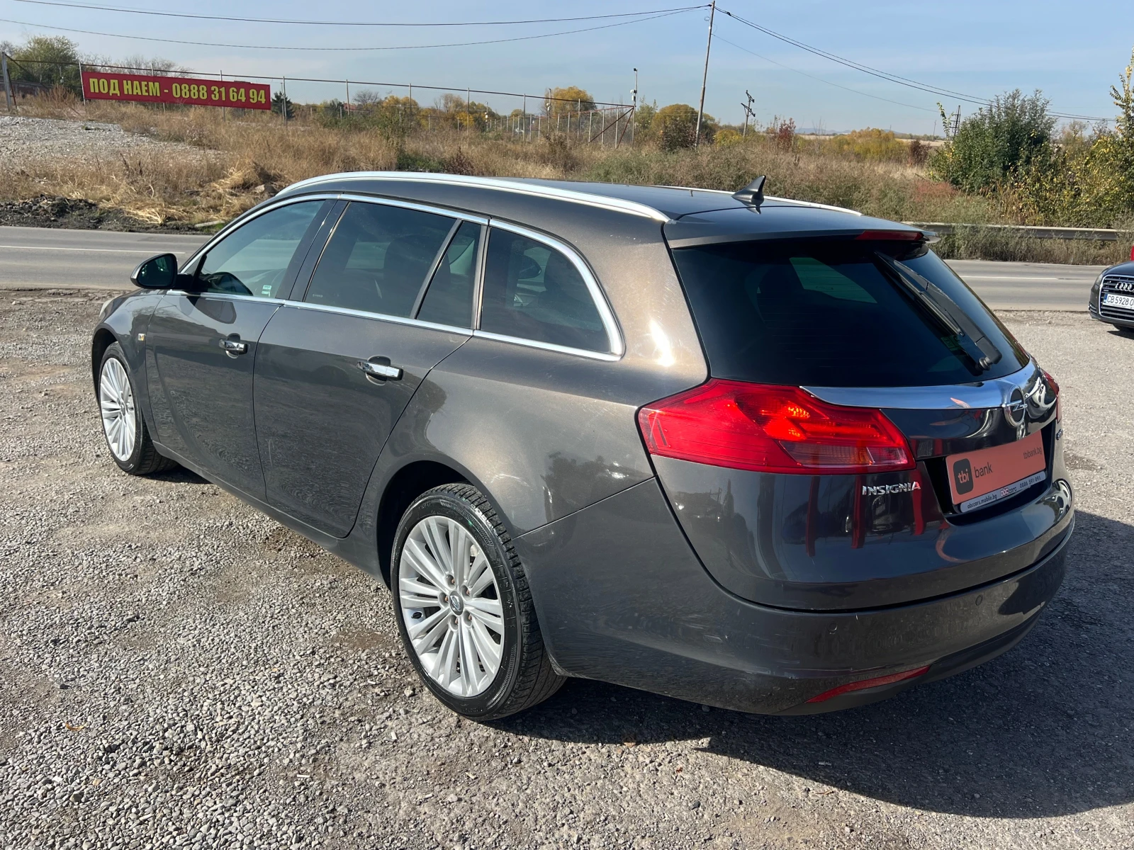 Opel Insignia, снимка 5 - Автомобили и джипове - 56642811