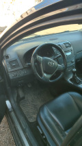 Toyota Avensis Комби - изображение 4
