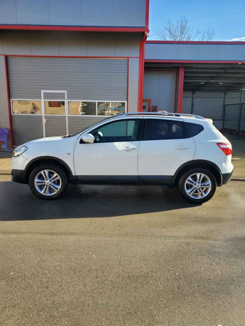 Nissan Qashqai, снимка 1 - Автомобили и джипове - 48360234