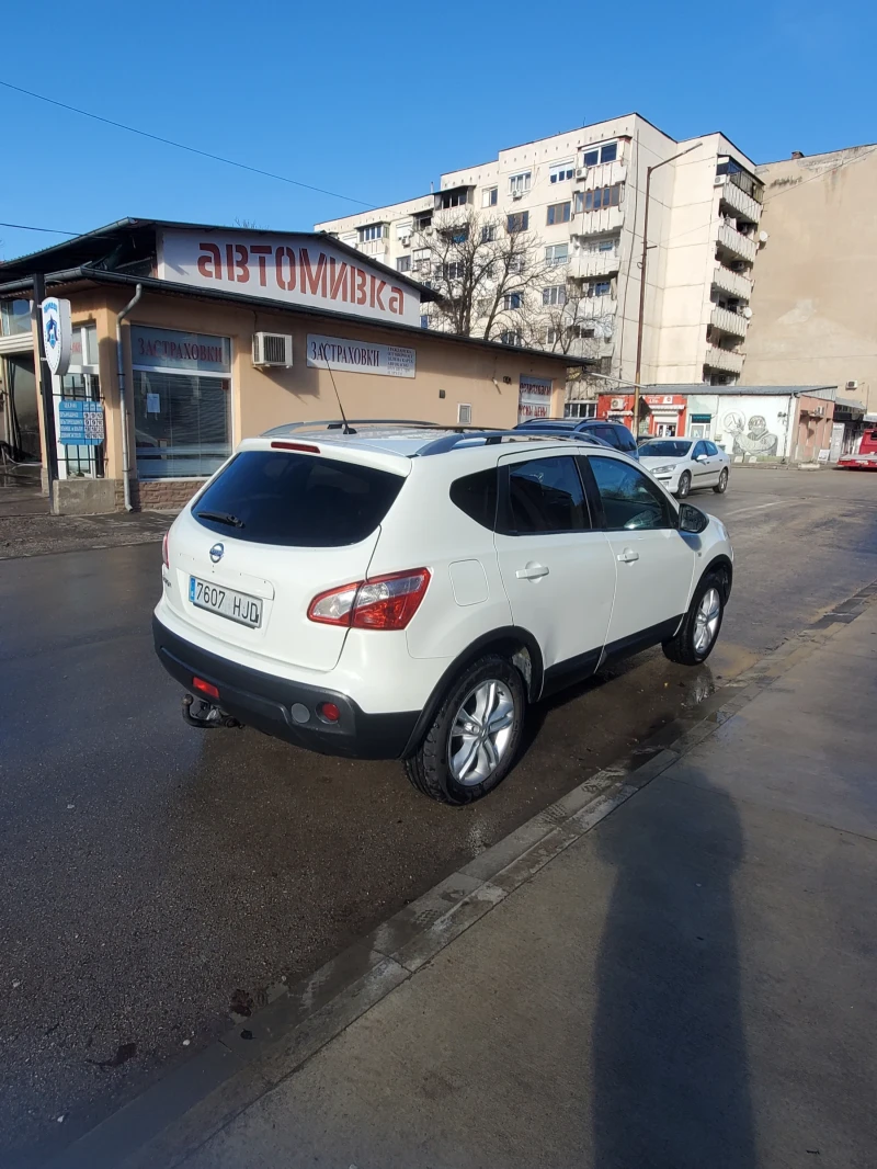 Nissan Qashqai, снимка 5 - Автомобили и джипове - 48360234