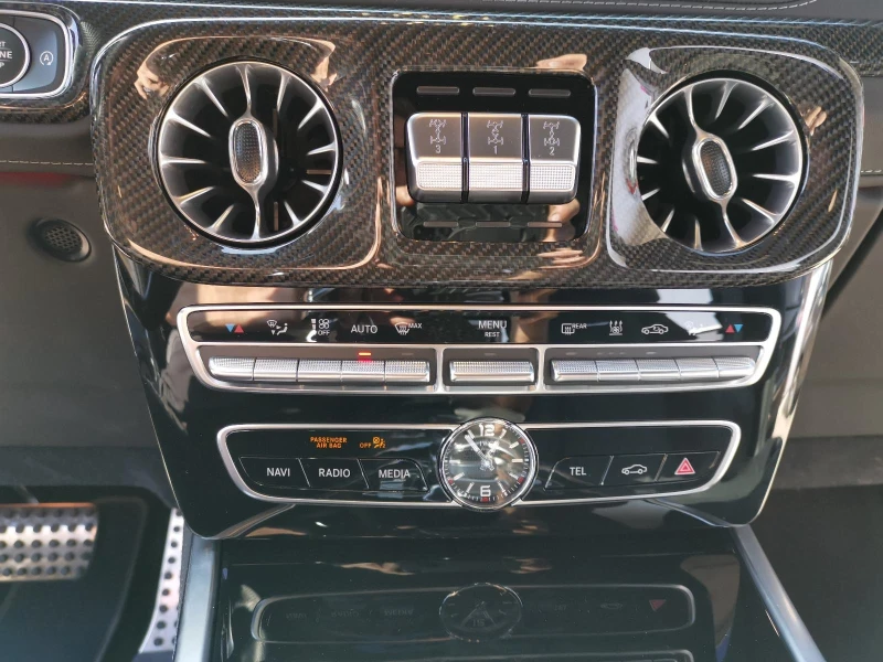 Mercedes-Benz G 63 AMG 4-MATIC/NIGHT/BURM/360/SUPERIOR/22/, снимка 9 - Автомобили и джипове - 52525326