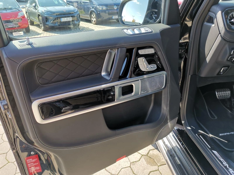 Mercedes-Benz G 63 AMG 4-MATIC/NIGHT/BURM/360/SUPERIOR/22/, снимка 6 - Автомобили и джипове - 52525326
